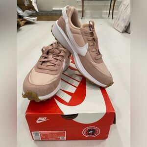 NWB Nike waffle debut particle, pink  suede, sneakers, size 9